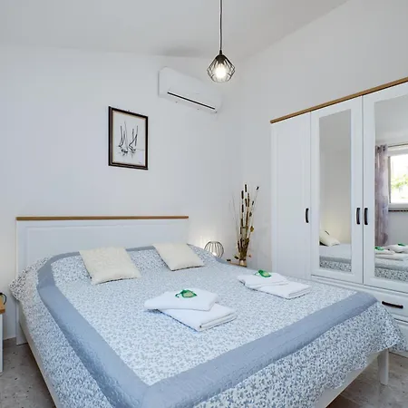 Appartamento By The Sea Martinscica, Cres - 22582